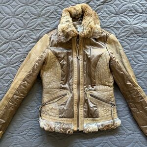 Cache Size 2 Leather/fur jacket